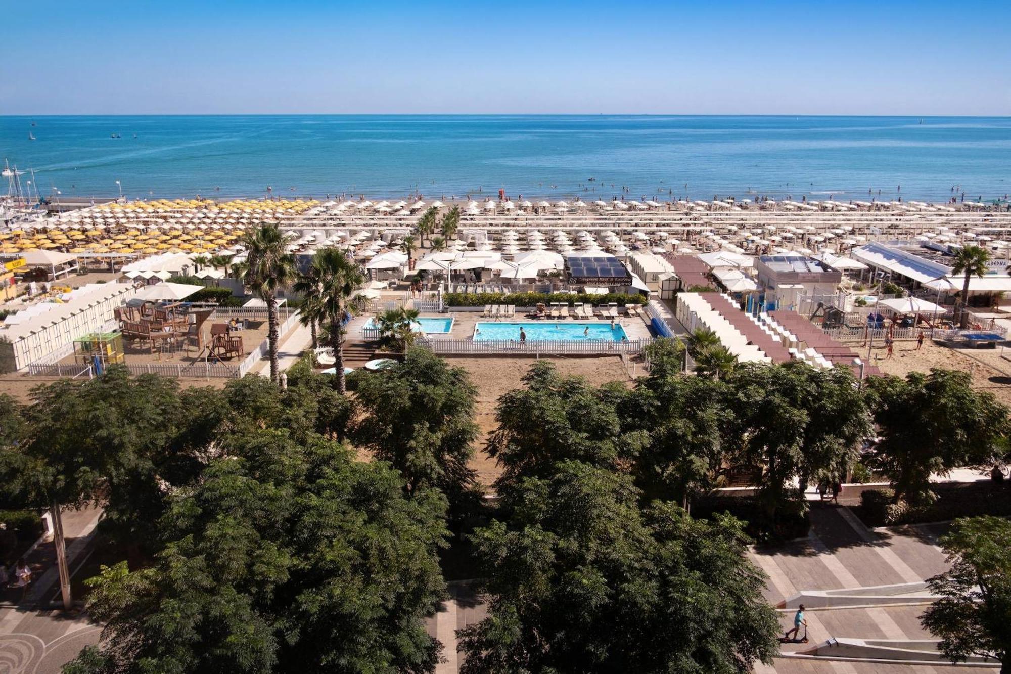 Hotel Lungomare 4*
